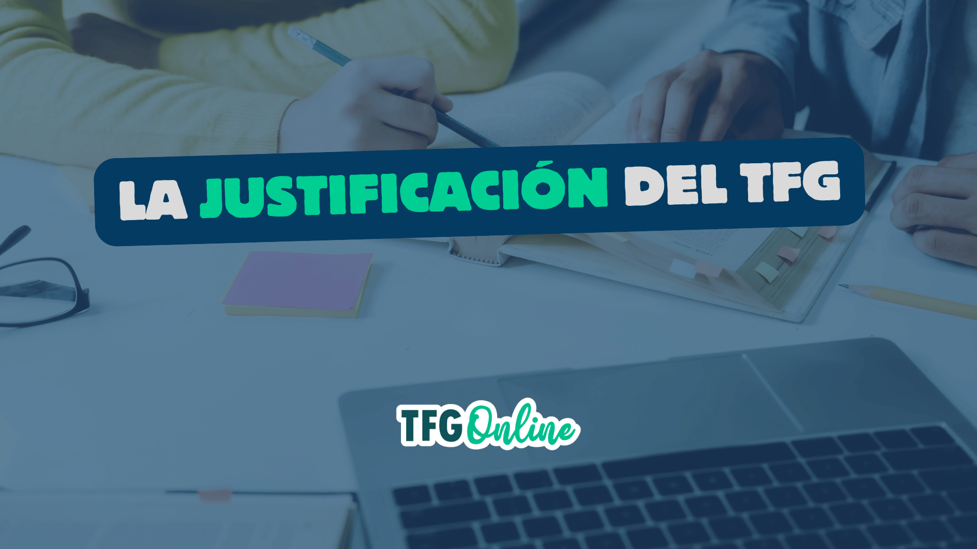 Alumnos discutiendo la justificación del TFG